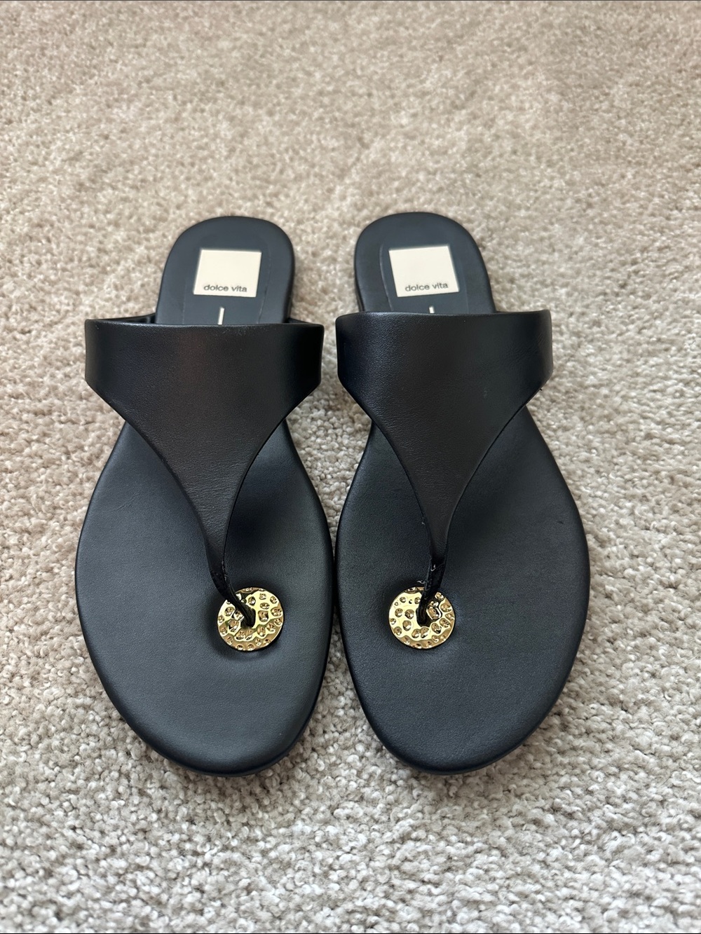 Dolce Vita Kittle Black Leather Thong Sandals Size 9